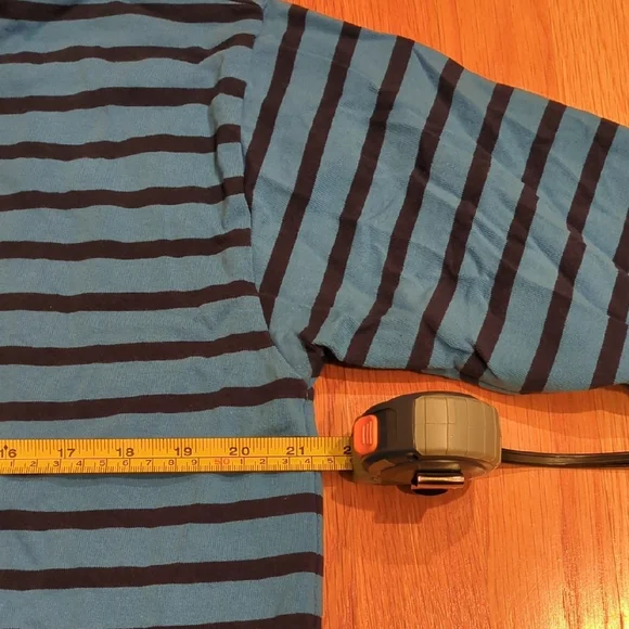 J. Crew Preppy Nautical Coastal Beach Large cropped boat neck Blue Stripe Top - Picture 6 of 7